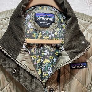 Women’s Patagonia puffer jacket
